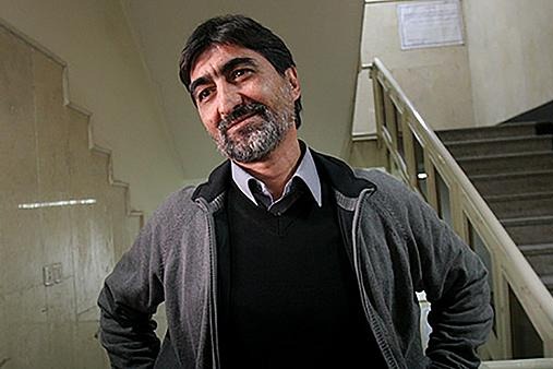 کارگردان فیلم "یادم تو را فراموش": به ناصر محمدخانی آدرس غلط می‌دهند
