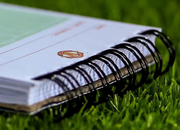 عکس: ماجرای خودکار مورینیو