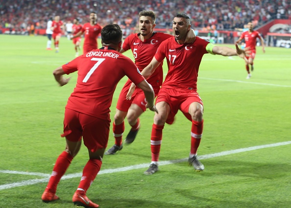 ترکیه 2-0 فرانسه: توقف حیرت آور قهرمان جهان در خاک ترکیه