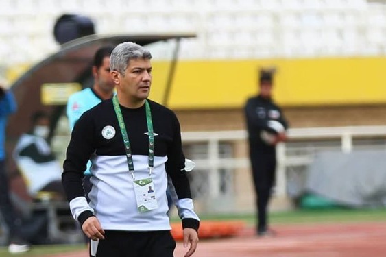 پاشایی: میتوانستیم مقابل پرسپولیس 3 گل دیگر هم بزنیم/ تا صبح پاسخ افراد فریب خورده را می دادم