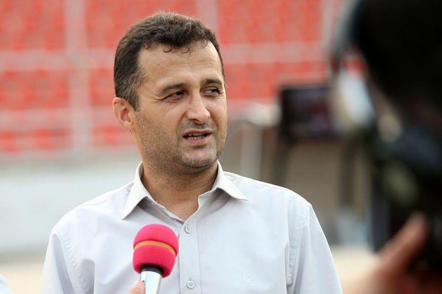 محمودزاده: ۸ باشگاه لیگ برتر فوتبال مجوز ثبت قراردادهای جدیدشان را دریافت نکرده اند/ کارت بازی بازیکنان و مربیان جدید استقلال و پرسپولیس صادر نمیشود