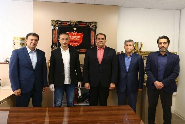 گل محمدی با لیست خرید و مازاد در دفتر رسول پناه