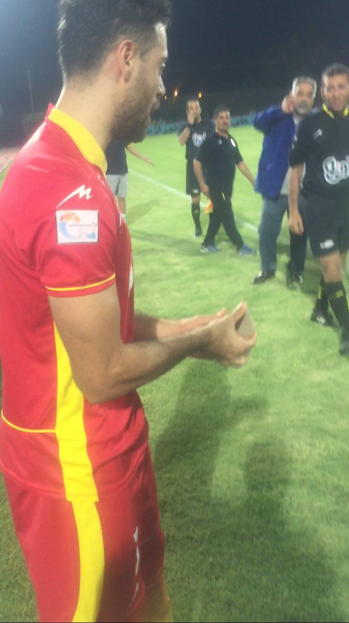 اهوازی ها از ورزشگاه آبادان اخراج شدند
