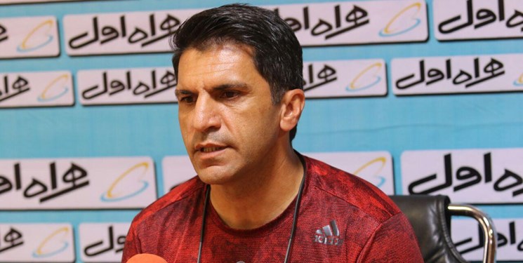 امامیفر به نشست خبری نرسید
