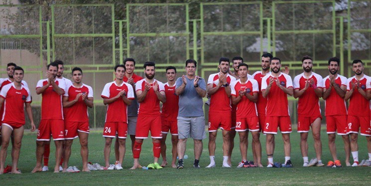 کوچکزاده: مشکل مالکیتی نساجی تا دو روز آینده حل میشود/ با سپاهان و پرسپولیس بازی میکنیم