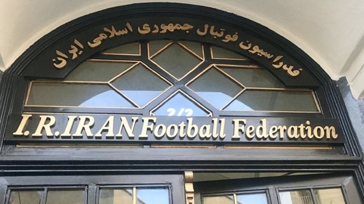 یک شایعه عجیب در آستانه انتخابات: کاندیدای معروف پست ریاست انصراف می دهد