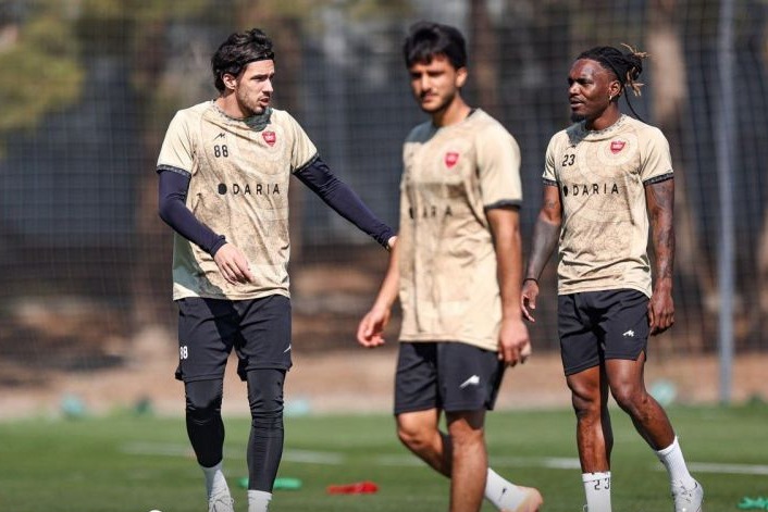 بازگشت خارجی‌های پرسپولیس به تهران