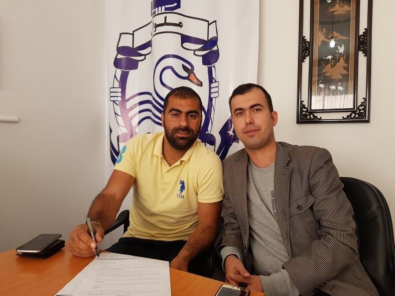 قرارداد مازیار زارع با ملوان بندر انزلی امضا شد/ مشکل محمد احمدزاده برای نشستن روی نیمکت ملوانان