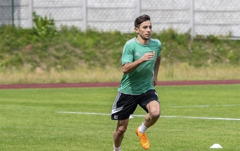 فرشاد احمدزاده: مدیران پرسپولیس برای تمدید قرارداد به من زنگ نزدند