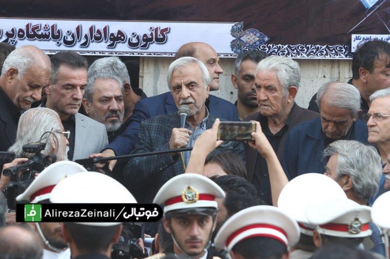 پرسپولیسیها به خانه مرحوم کاشانی نرفتند/ حضور انصاریفرد در باشگاه شاهین