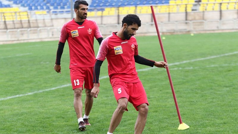 پایان فرصت پرسپولیسیها/ هافبک عراقی بند جداییاش را فعال میکند؟