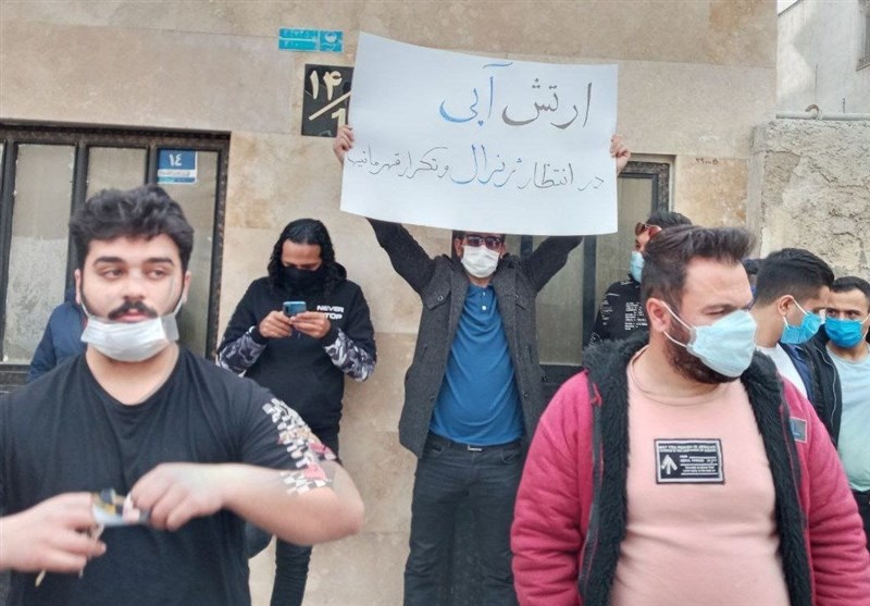 تجمع هواداران استقلال مقابل باشگاه + عکس