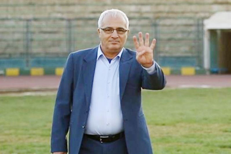 مختاریفر: استقلال باید دفاع مطمئنی مقابل الهلال داشته باشد/ پول، فوتبال نمیآورد!