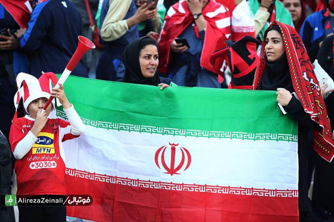 گزارش تصویری: بانوانی که فینال را از نزدیک می‎بینند