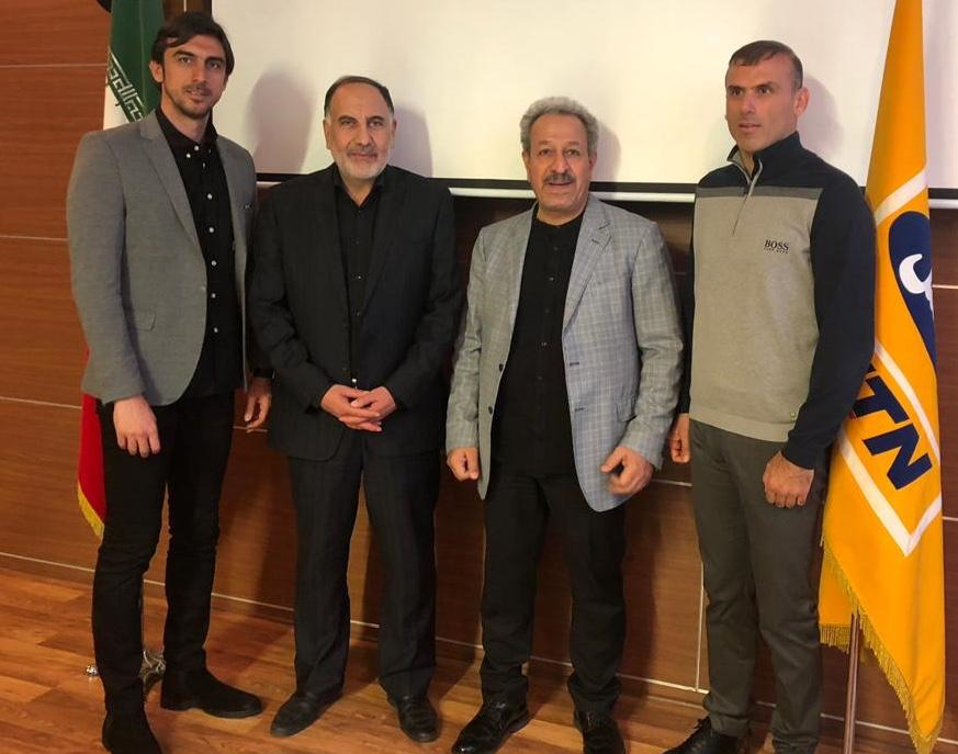 نشست مشترک کاپیتانهای استقلال و پرسپولیس با حامی مالی