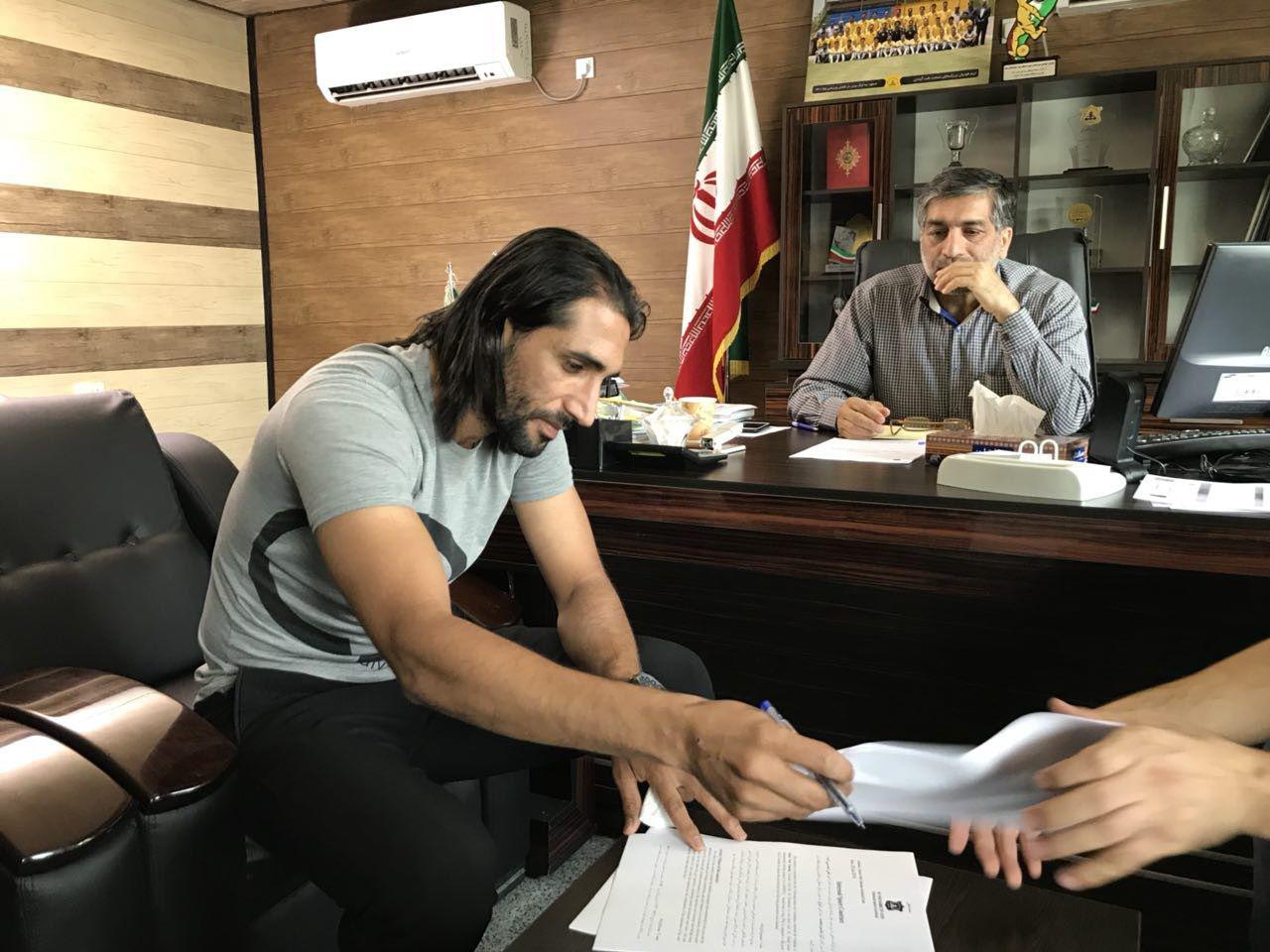 عیسی زاده: کرار جاسم هنوز با نفت آبادان قرارداد دارد