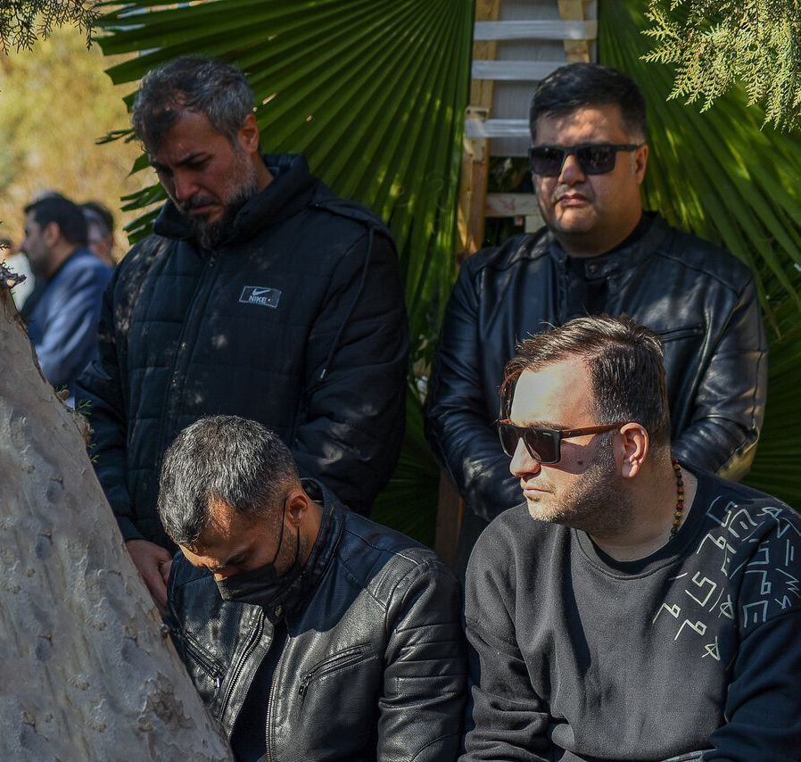 گزارش تصویری/ مراسم خاکسپاری مادر محمدحسین میثاقی