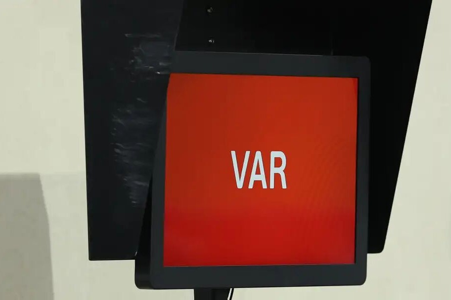 رونمایی فیفا از قانون جدید در VAR؛ کرنرها بررسی میشوند!