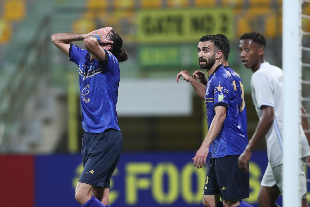 استقلال نه خرج الهلال را داد، نه خرج داوران را؛ پول استقلال را بالا کشیدند!