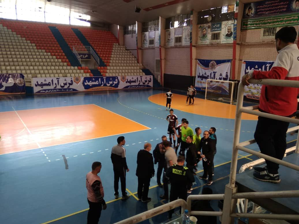 جنجال و درگیری در لیگ برتر امیدهای فوتسال+ عکس