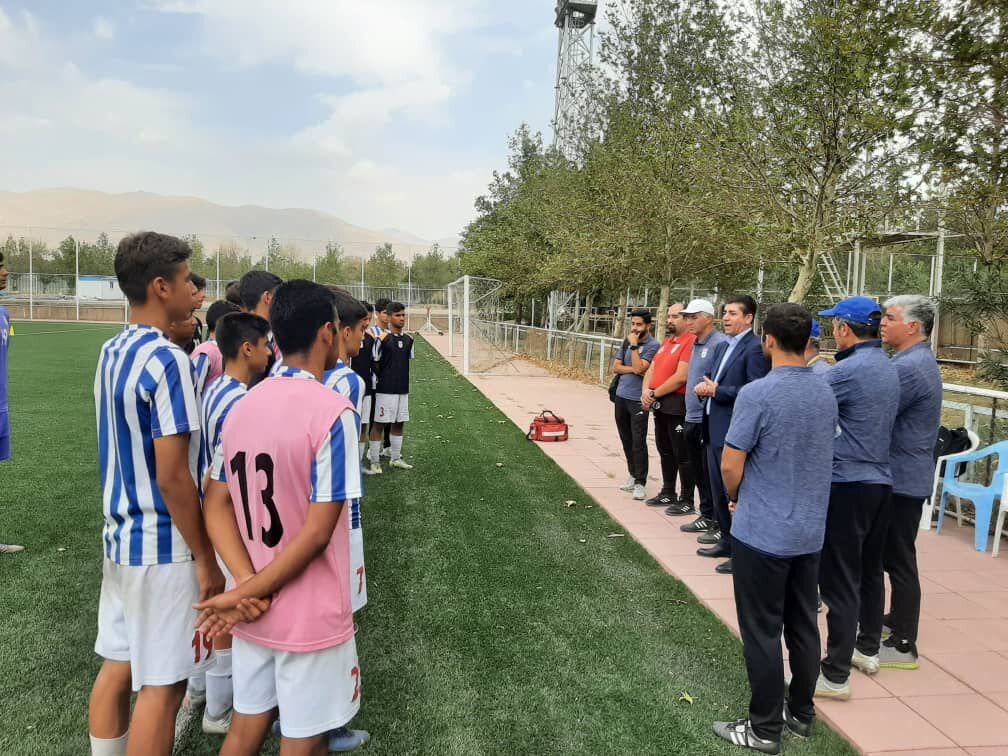 گزارش تصویری/ حضور دبیر کل فدراسیون و سرمربی تیم ملی بزرگسالان دراردوی تیم نونهالان