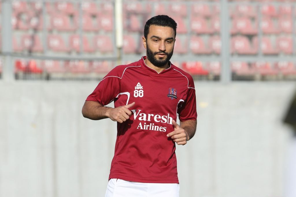 مدافع اسبق پرسپولیس در یکقدمی گلگهر