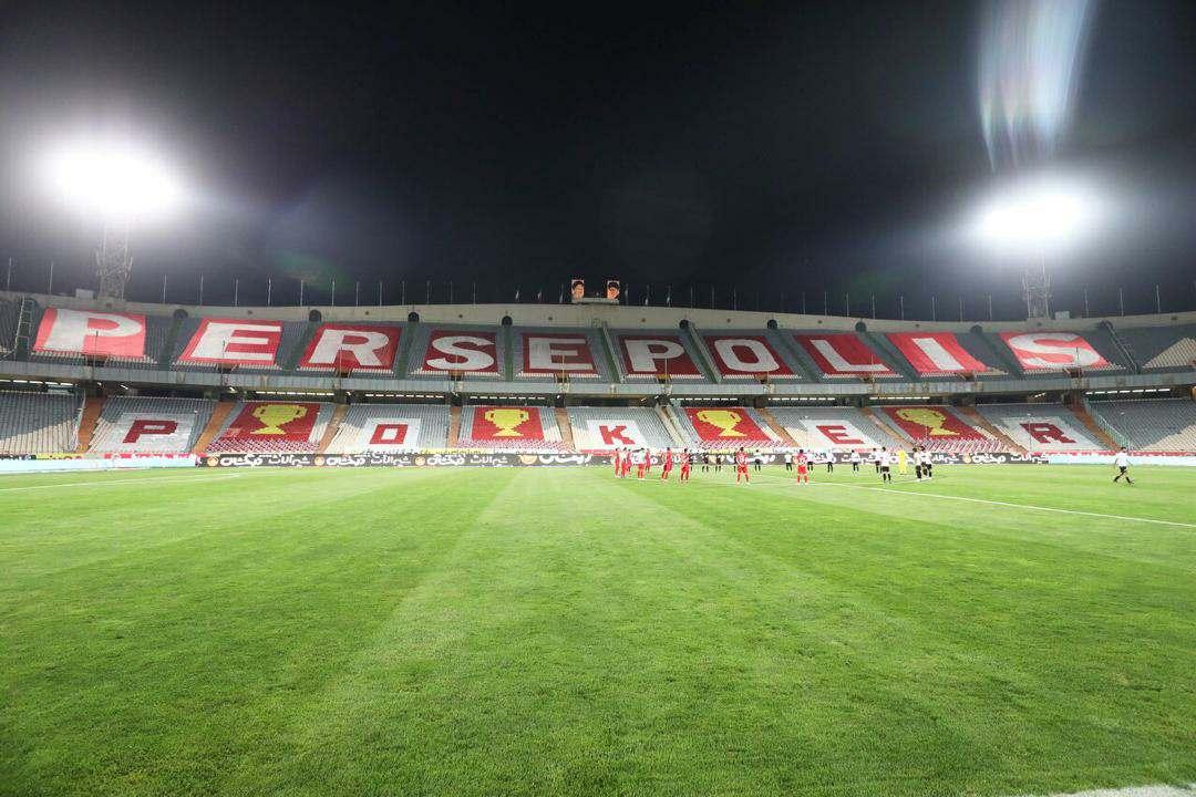 اصلانیان: مجریان طرح ماکت هواداران پرسپولیس موفق نبودند/ به جای این کار پول معوقه بازیکنان را بدهید