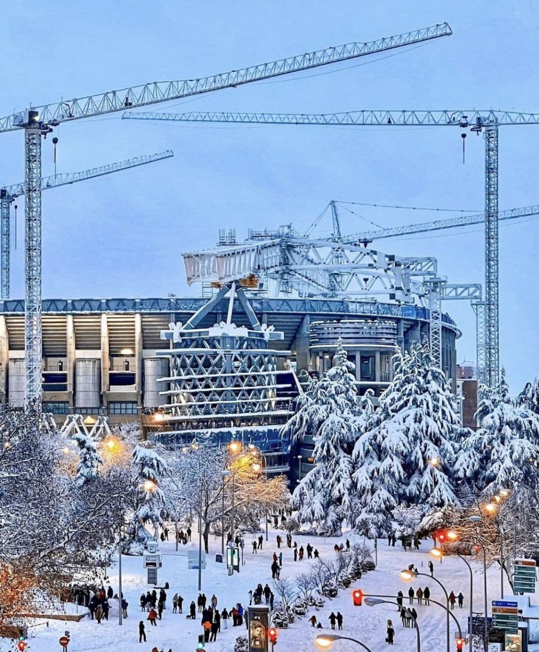 عکس؛ سانتیاگو برنابئو در روز های برفی مادرید