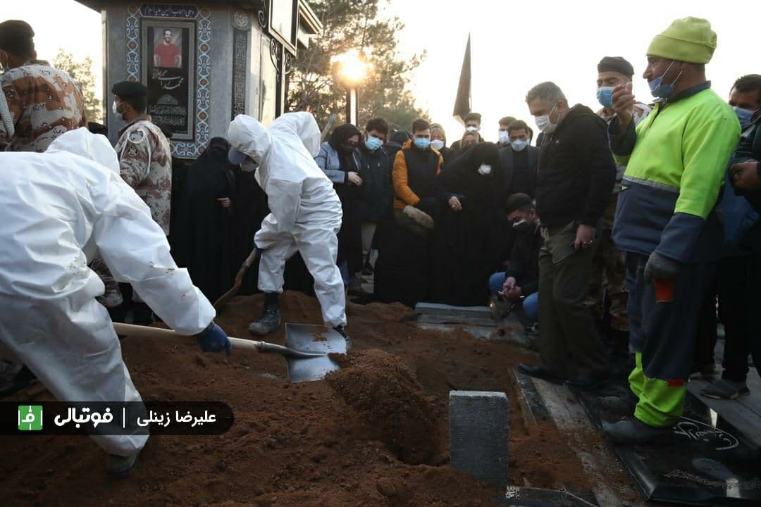 گزارش تصویری/ مراسم خاکسپاری زنده‌یاد «علی انصاریان»