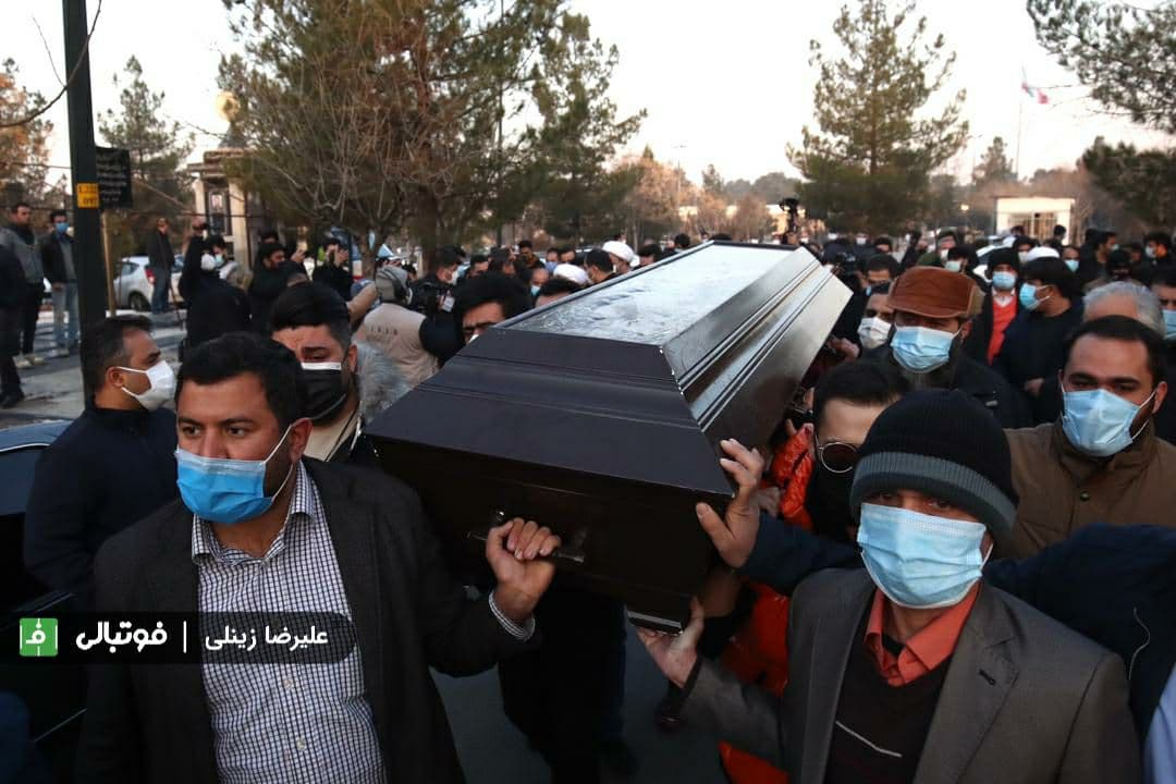 گزارش تصویری/ مراسم خاکسپاری زنده‌یاد «علی انصاریان»