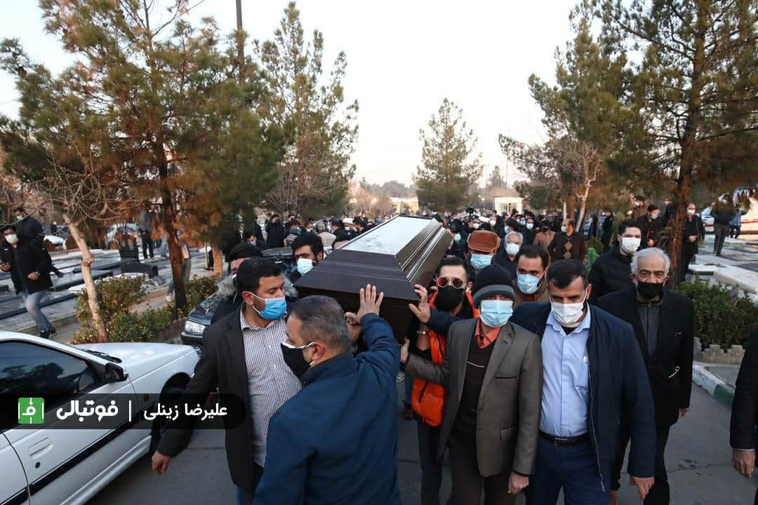 گزارش تصویری/ مراسم خاکسپاری زنده‌یاد «علی انصاریان»