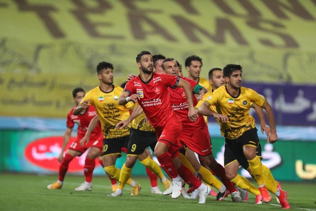 شعارهای ورزشگاه نقش جهان موضوع شکایت پرسپولیس به کمیته اخلاق
