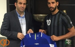 مهاجم پرسپولیس آبی‌پوش شد