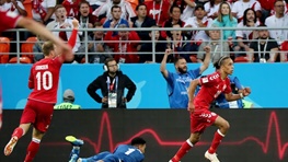 پیروزی دانمارک مقابل پرو/یک پنالتی از دست رفت!