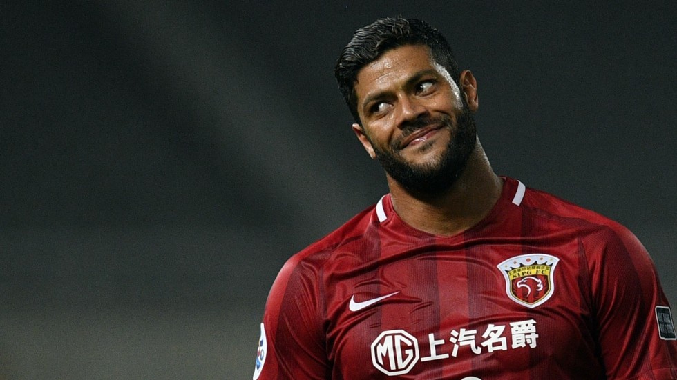 خلاصه بازی شانگهای شنهوا 0-2 شانگهای SIPG (گلزنی هالک و پاس‌گل اسکار)