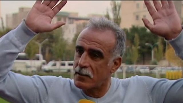 آیتم سوت: از درگیری مربی تیم ملی با خبرنگار تا تسلیم شدن احمدزاده