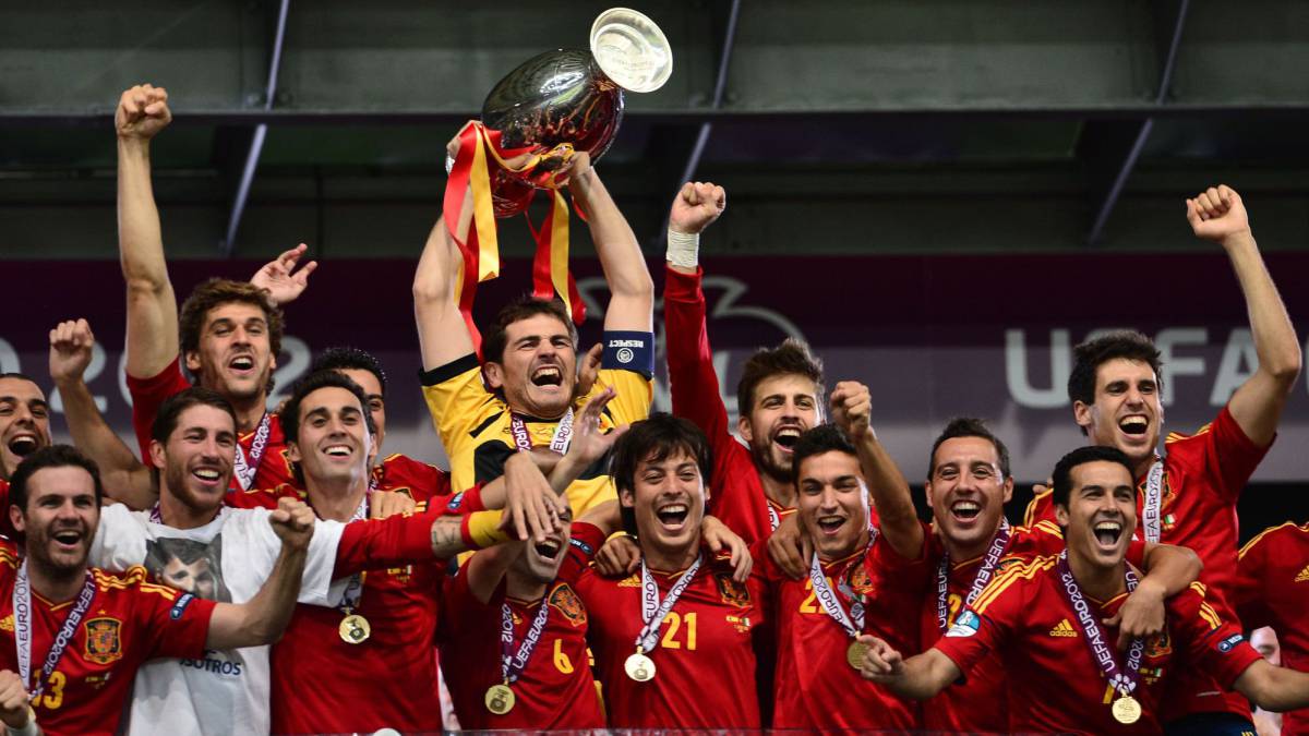 تیم منتخب دهه 2010 فرانس فوتبال؛ 5 نفر از رئال، 4 نفر از بارسلونا