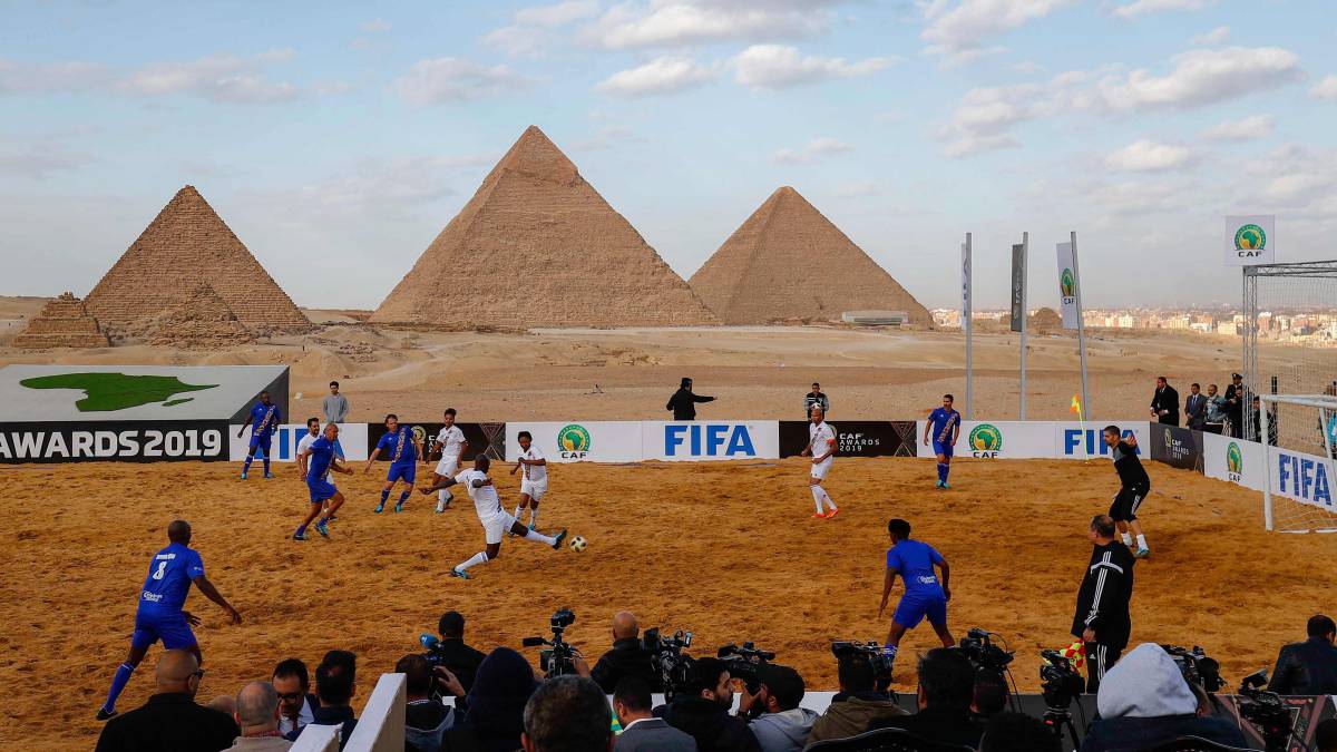 مسابقه تاریخی با حضور کافو، ورون و اینفانتینو در مجاورت اهرام مصر