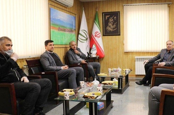 نشست هم‌اندیشی مدیران تراکتور و ماشین سازی با مدیرکل ورزش آذربایجان شرقی