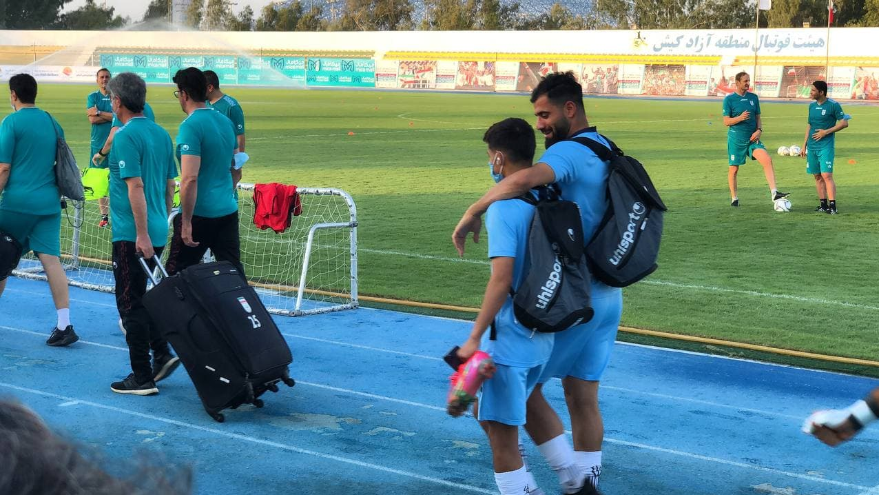 گزارش تمرین تیم ملی| هرج و مرج عجیب و شوخی اسکوچیچ با خبرنگاران/ برخورد جالب کنعانیزادگان با مهاجم استقلال+عکس