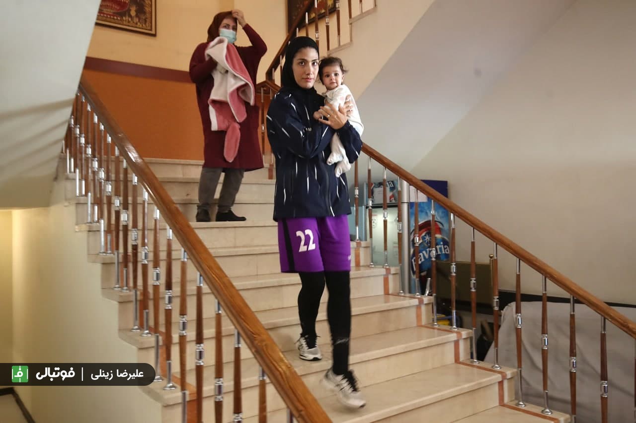 گزارش تصویری اختصاصی/ تمرین تیم ملی بانوان در حضور رییس فدراسیون فوتبال و معاون رییس جمهور، 7 دی 1400
