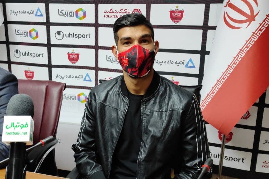 مغانلو چگونه پرسپولیسی شد؟/ هدیه ای از دبی!