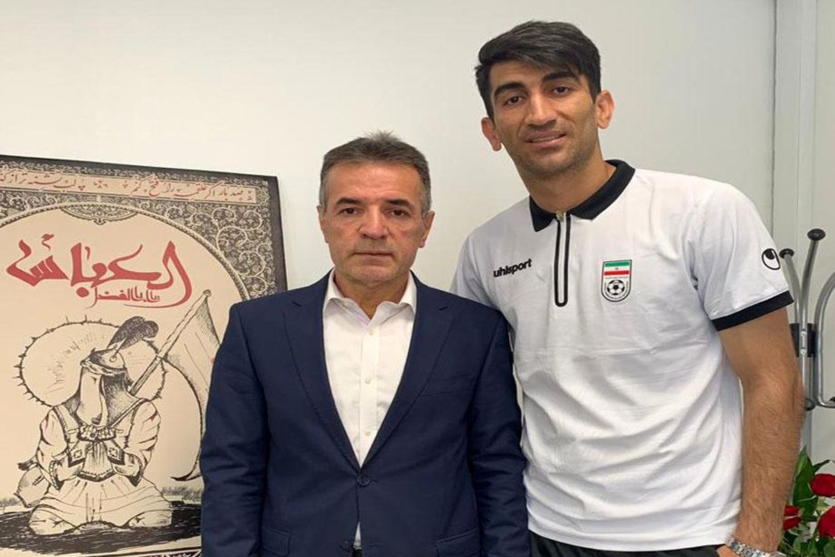 نقش انصاری‌فرد در بسته شدن پنجره پرسپولیس