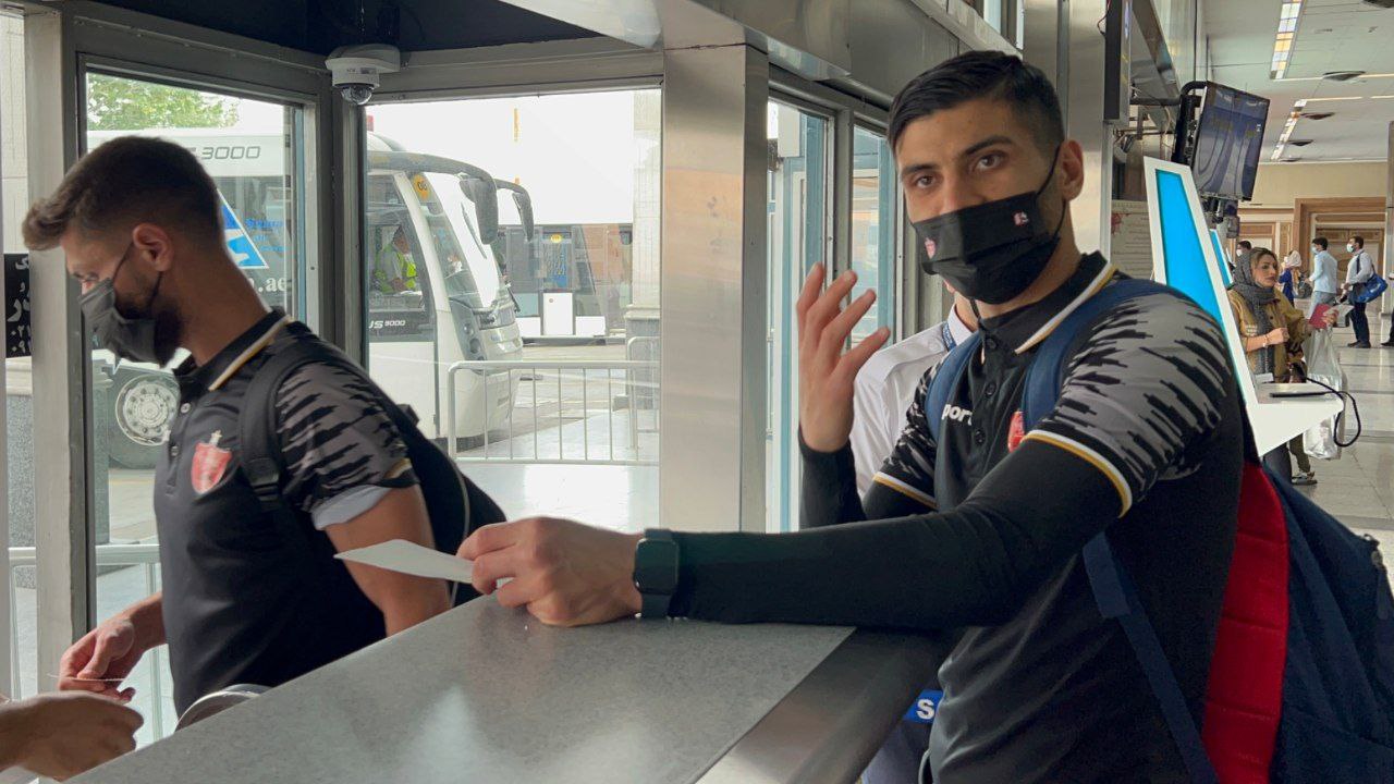 پرسپولیس با چارتر راهی اصفهان شد (عکس)