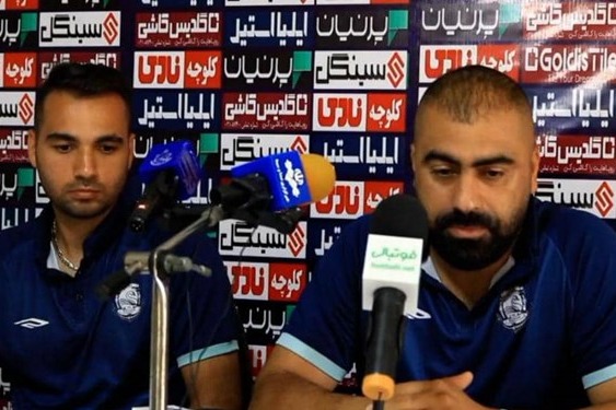 زارع: خوب بازی می‌کنیم اما نتیجه نمی‌گیریم/ وقفه در بازی‌ها کمر تیم‌ها را می‌شکند