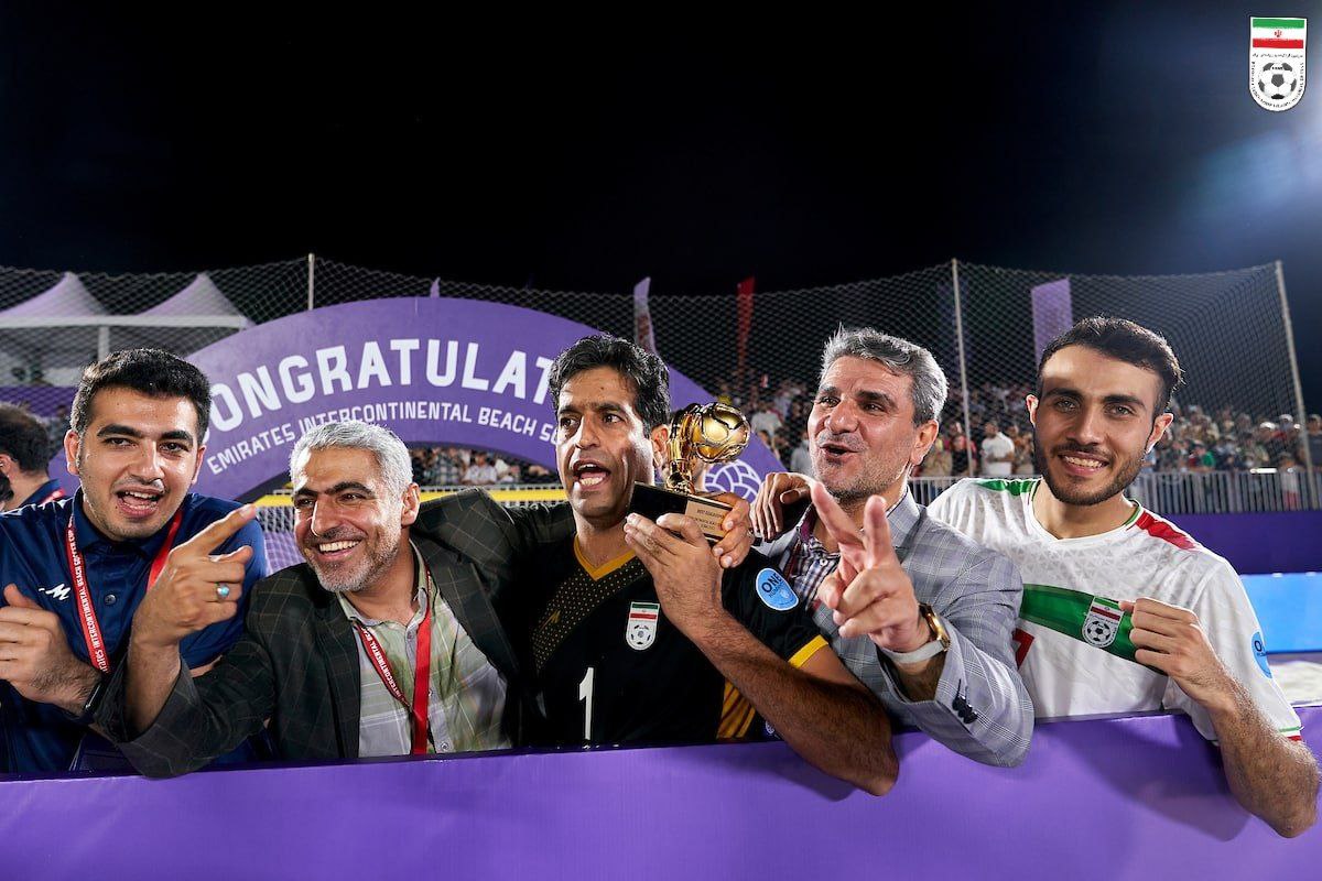 گزارش تصویری/جشن قهرمانی فوتبال ساحلی