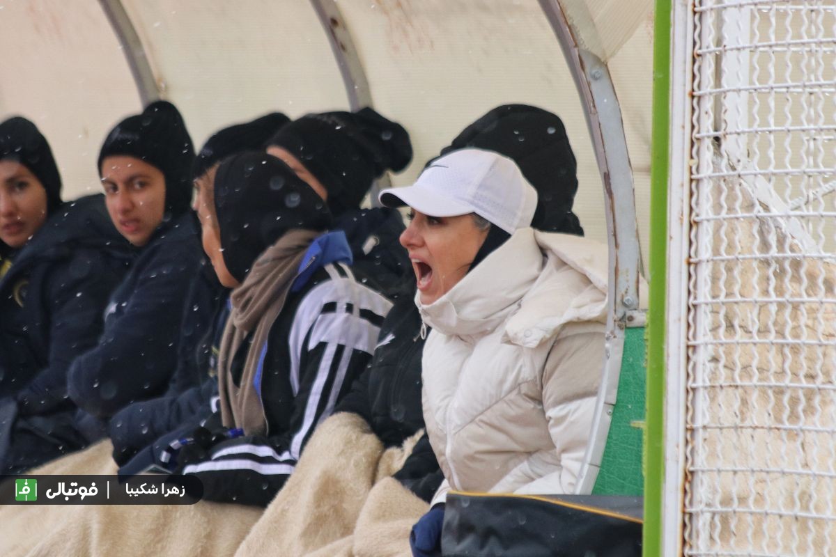 گزارش تصویری اختصاصی / مصاف تیم های فوتبال زارع باتری سنندج و سپاهان اصفهان