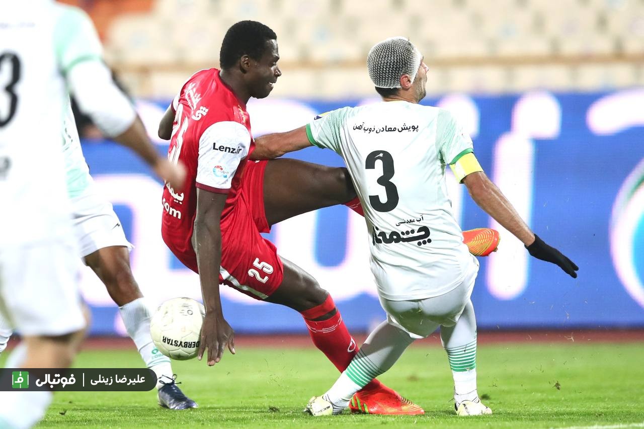 گزارش تصویری اختصاصی/ دیدار تیمهای پرسپولیس و ذوب آهن