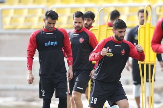 اقدام جالب پرسپولیسی‌ها برای اعتراض به کیفیت پایین غذای تمرین