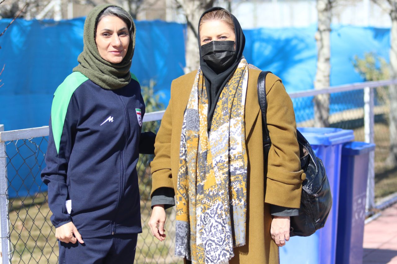 گزارش تصویری/ دیدار دوستانه تیم ملی فوتبال نوجوانان و تیم بزرگسالان ستارگان درخشان تیکا